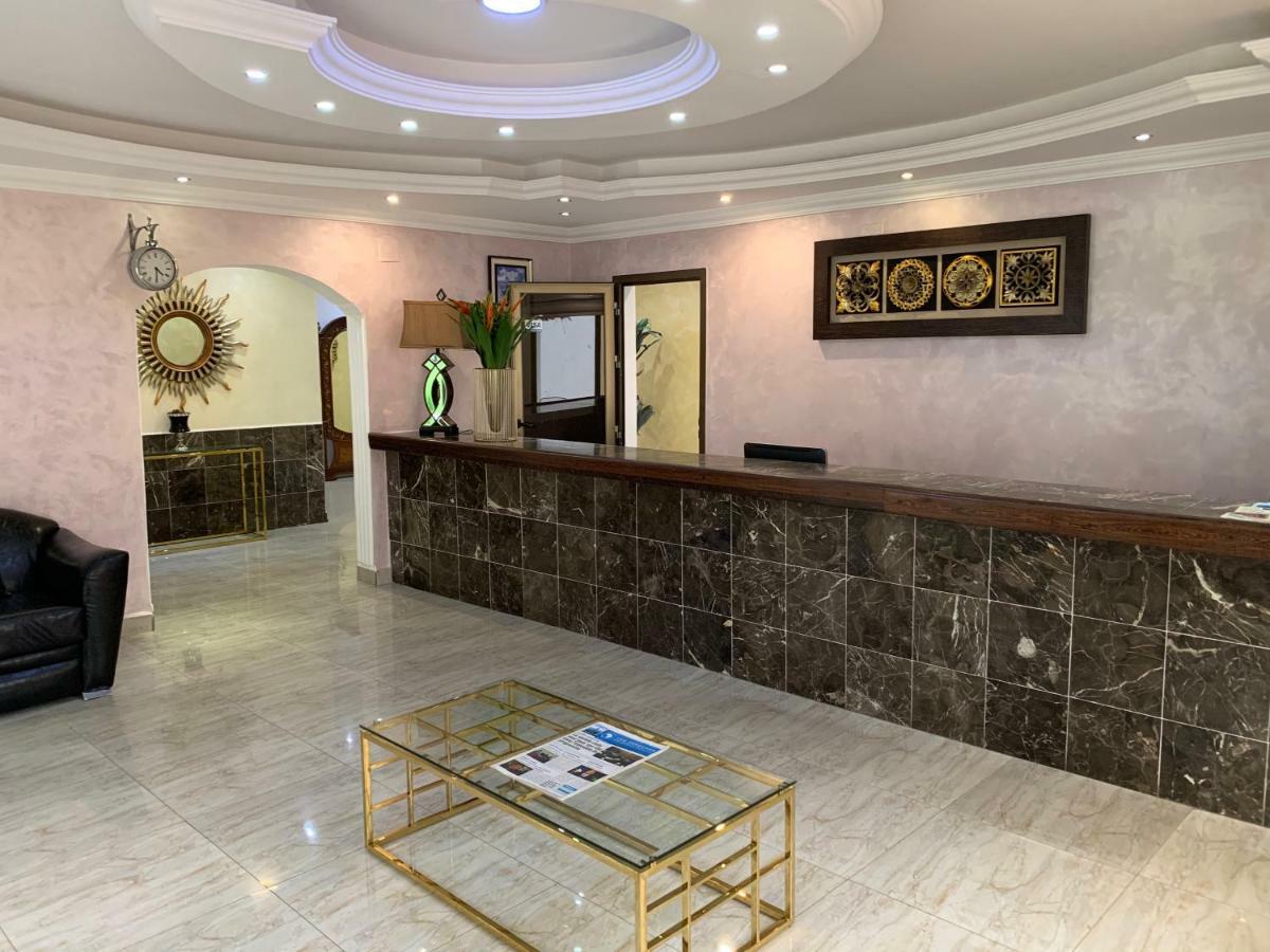 Class Hotel Браззавіль Екстер'єр фото